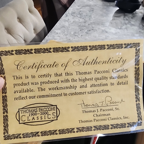 Museum Thomas Series Tree Topper - Picture 2 of 3